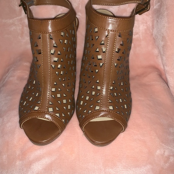 Chinese Laundry Brown Peep toe Size 9.5M - Picture 3 of 4